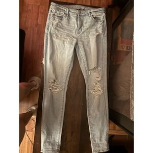 American Eagle Stretch Denim NWT 10 Short light wash Women’s skinny